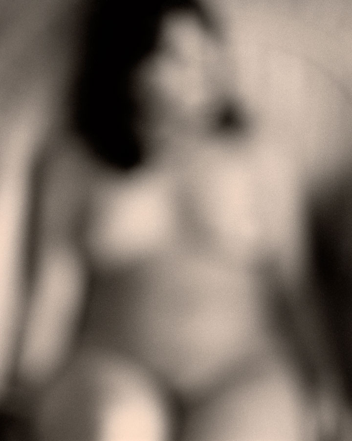 In camera de-focus blur nude